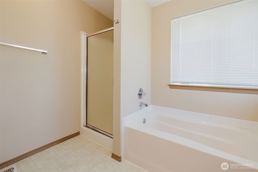 Property photo for 4024 152nd Street Ct E, Tacoma photo 15