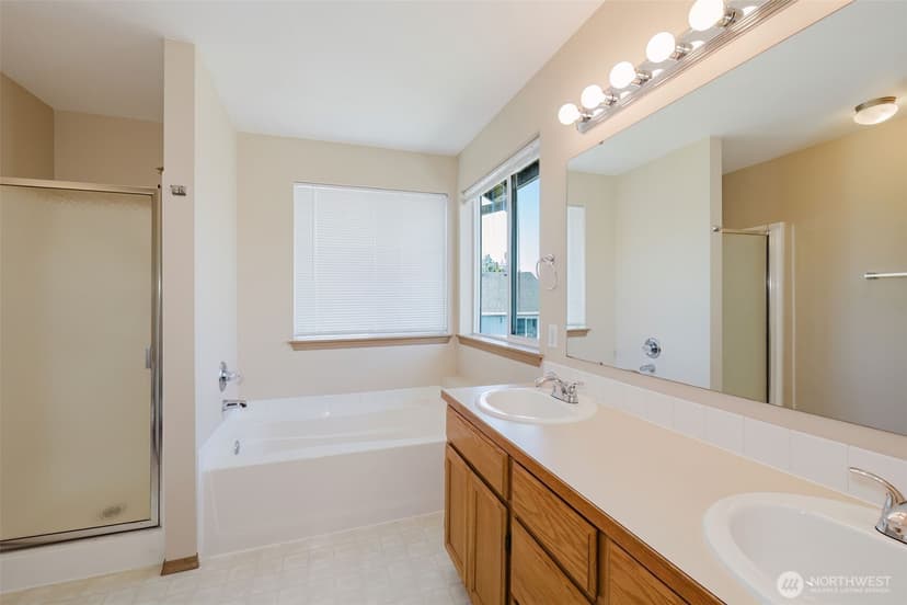 Property photo for 4024 152nd Street Ct E, Tacoma photo 14