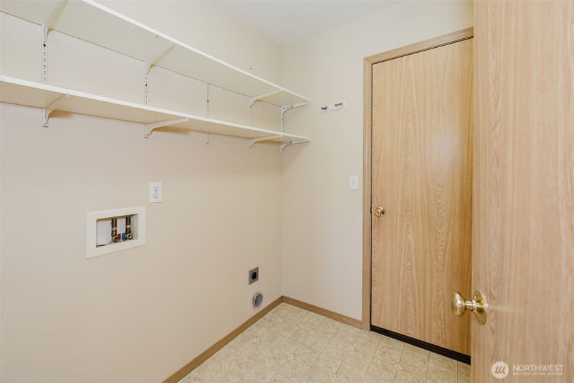 Property photo for 4024 152nd Street Ct E, Tacoma photo 19