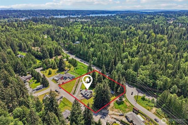 Property photo for 6118 180th Place NW, Stanwood photo 4