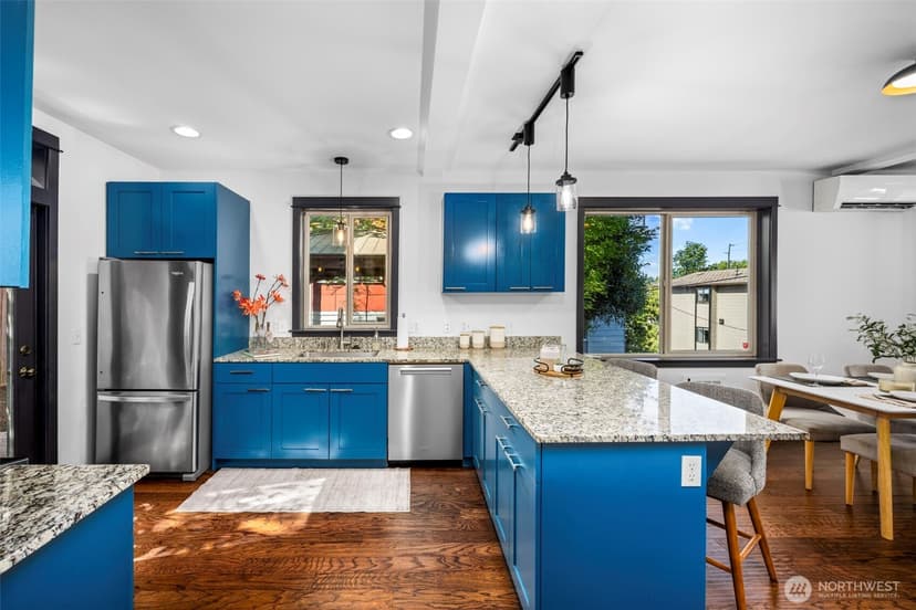 Property photo for 316 W Barrett Street #B, Seattle photo 4