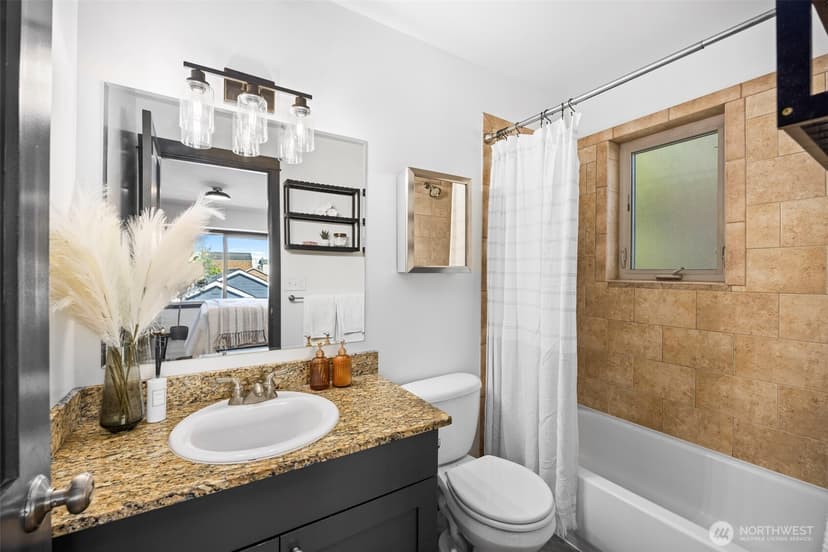 Property photo for 316 W Barrett Street #B, Seattle photo 12