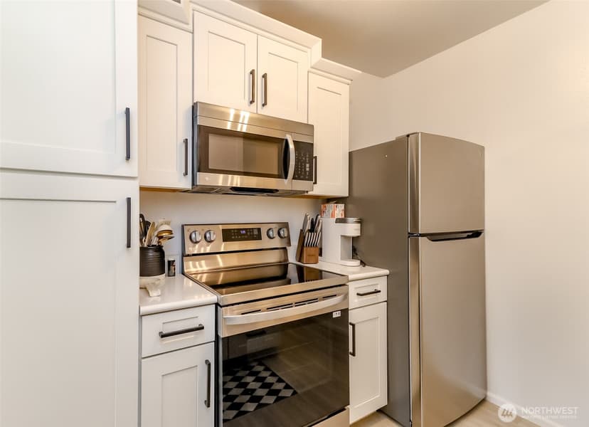Property photo for 625 N Jackson Street #A-7, Tacoma photo 14