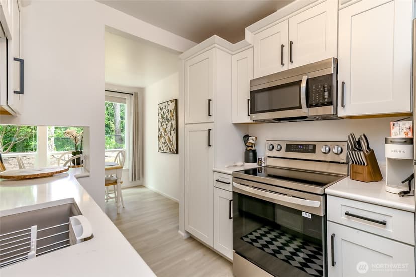 Property photo for 625 N Jackson Street #A-7, Tacoma photo 16