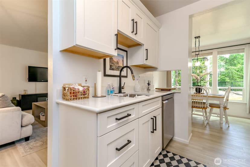 Property photo for 625 N Jackson Street #A-7, Tacoma photo 15