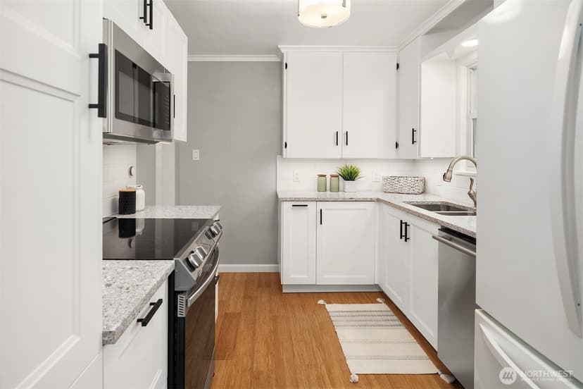 Property photo for 8816 16th Avenue SW, Seattle photo 13
