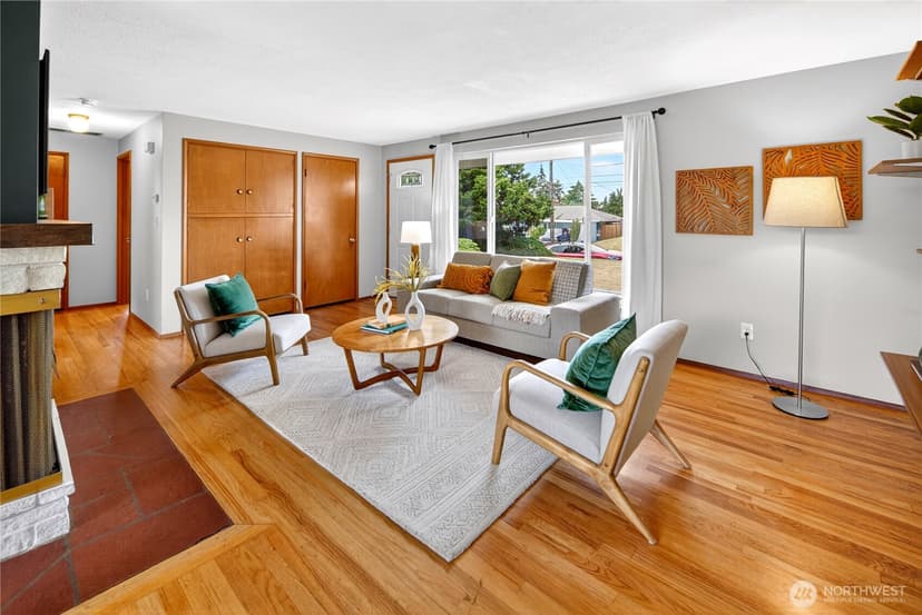 Property photo for 6019 S 118th Place, Seattle photo 5