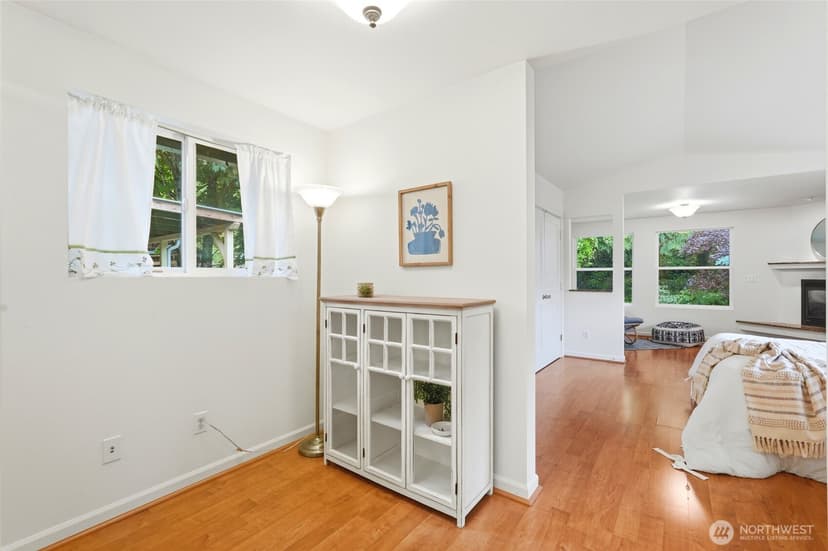 Property photo for 8421 6th Ave SW, Seattle photo 14