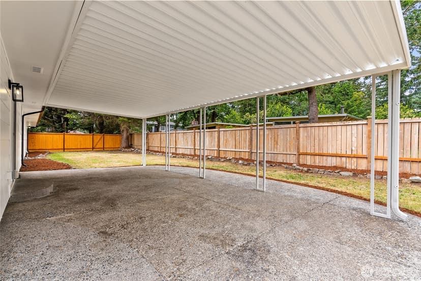 Property photo for 9701 Lake Steilacoom Drive SW, Lakewood photo 33