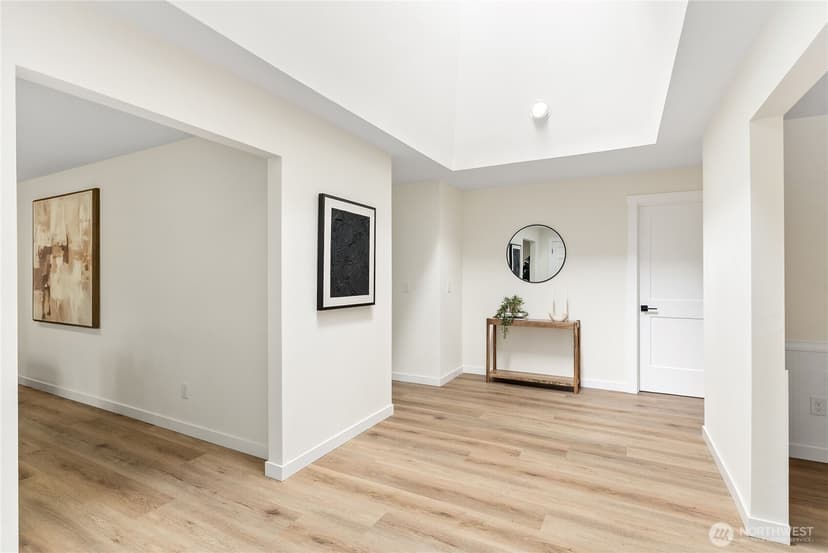 Property photo for 9701 Lake Steilacoom Drive SW, Lakewood photo 6