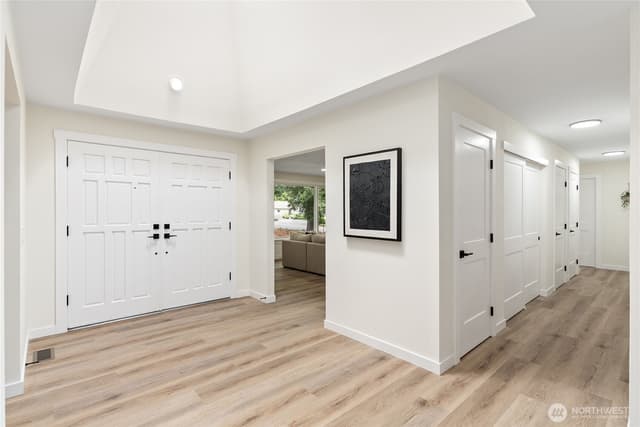 Property photo for 9701 Lake Steilacoom Drive SW, Lakewood photo 5