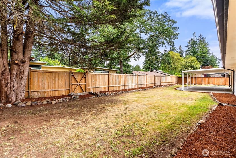 Property photo for 9701 Lake Steilacoom Drive SW, Lakewood photo 34