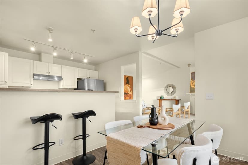 Property photo for 10825 SE 200th Street #B203, Kent photo 4