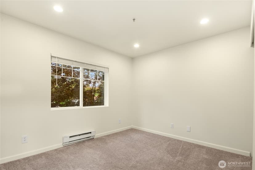 Property photo for 10825 SE 200th Street #B203, Kent photo 15