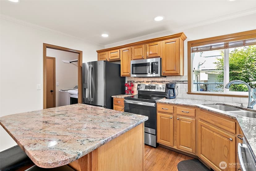 Property photo for 17709 24th Avenue Ct E, Tacoma photo 18