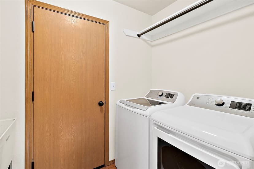 Property photo for 17709 24th Avenue Ct E, Tacoma photo 20