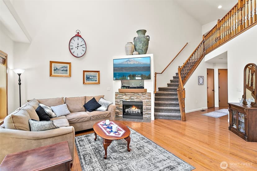 Property photo for 17709 24th Avenue Ct E, Tacoma photo 6