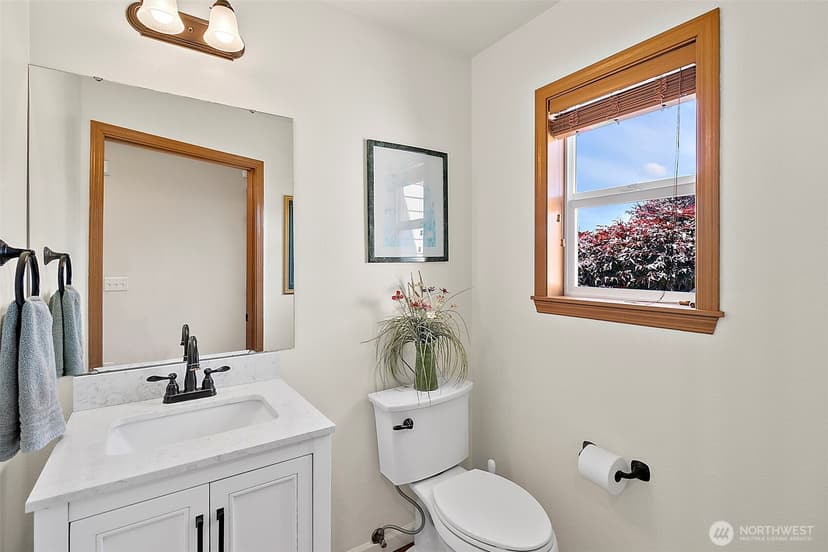 Property photo for 17709 24th Avenue Ct E, Tacoma photo 19