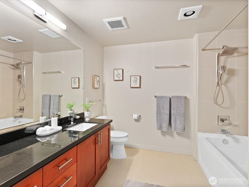 Property photo for 15100 6th Avenue SW #411, Burien photo 13