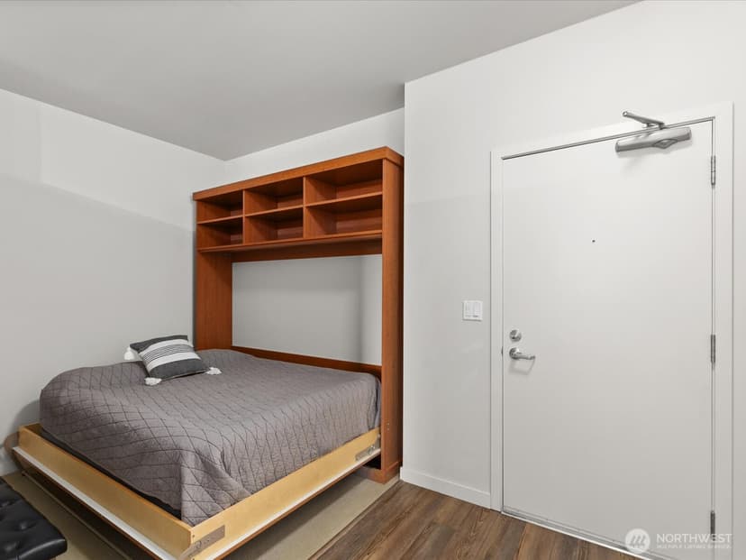 Property photo for 15100 6th Avenue SW #411, Burien photo 12