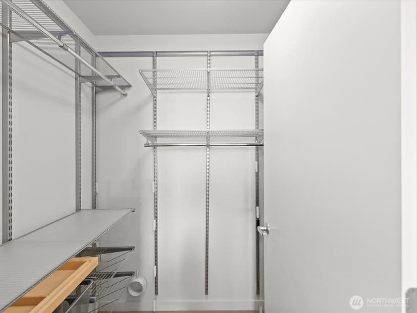 Property photo for 15100 6th Avenue SW #411, Burien photo 10