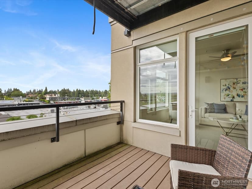 Property photo for 15100 6th Avenue SW #411, Burien photo 16