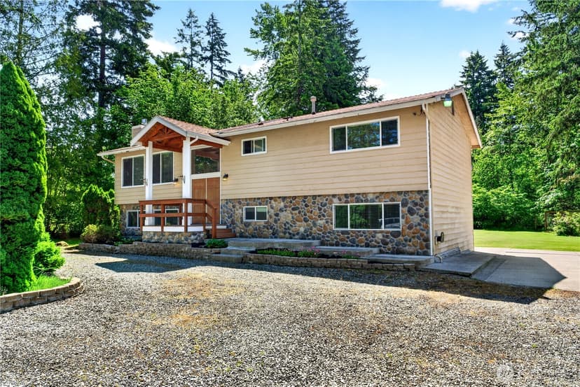 Property photo for 17924 2nd Street E, Lake Tapps photo 3