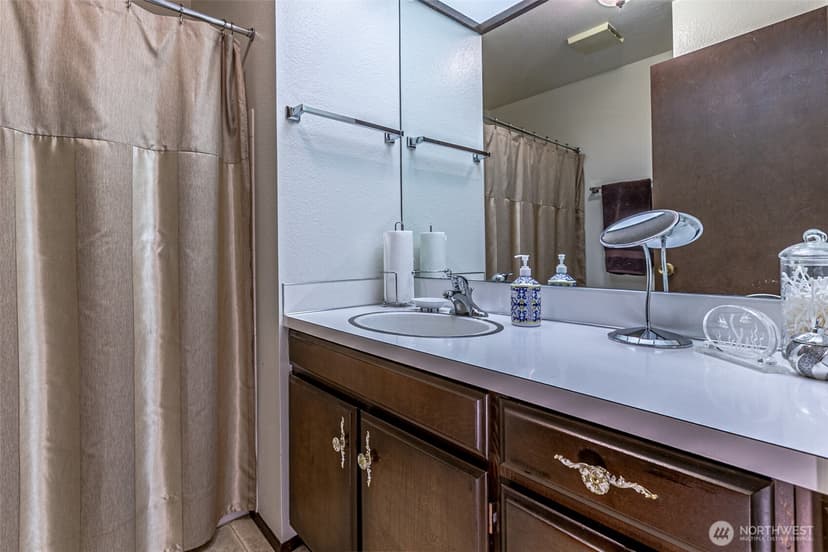 Property photo for 1372 Bel Air Road #8, Tacoma photo 26