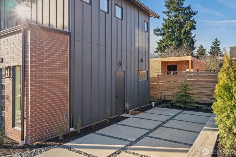 Property photo for 6315 9th Avenue NW, Seattle photo 19