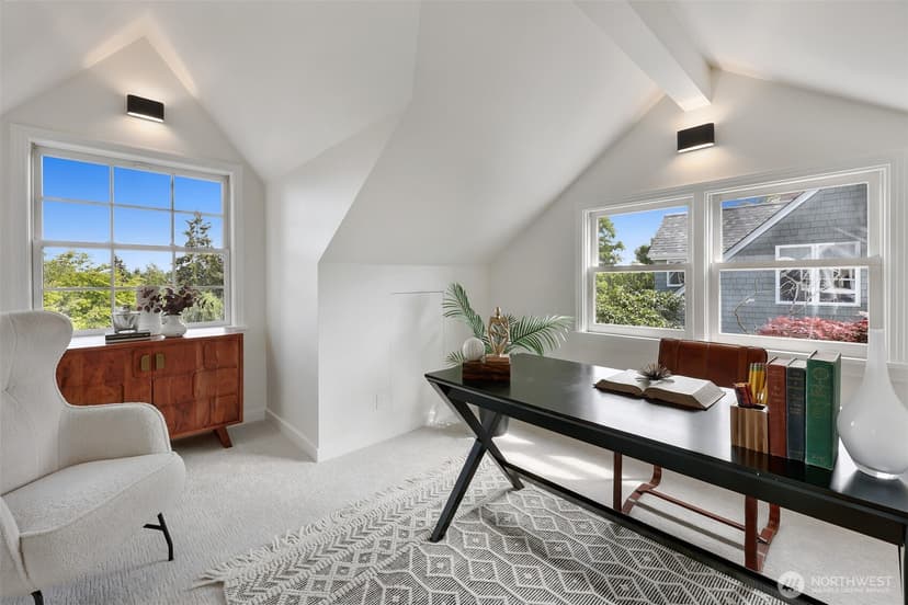 Property photo for 6605 57th Avenue NE, Seattle photo 22