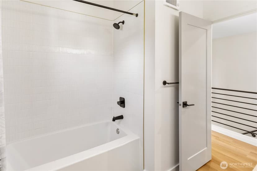 Property photo for 4506 S Kenyon St, Seattle photo 22