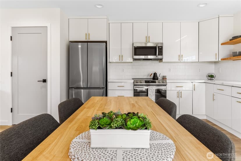 Property photo for 4506 S Kenyon St, Seattle photo 10