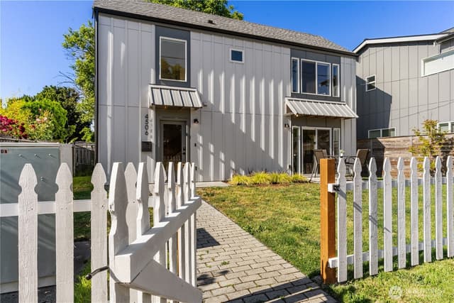 Property photo for 4506 S Kenyon St, Seattle photo 2
