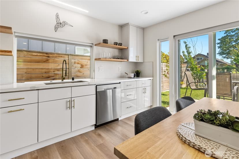 Property photo for 4506 S Kenyon St, Seattle photo 13