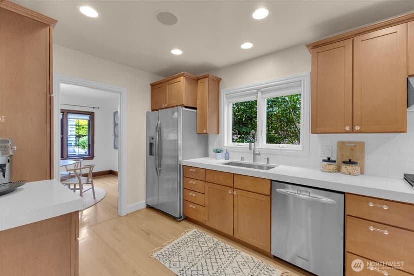 Property photo for 1955 21st Avenue E, Seattle photo 13