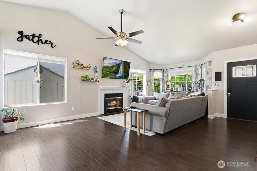 Property photo for 22919 SE 283rd Street, Maple Valley photo 8