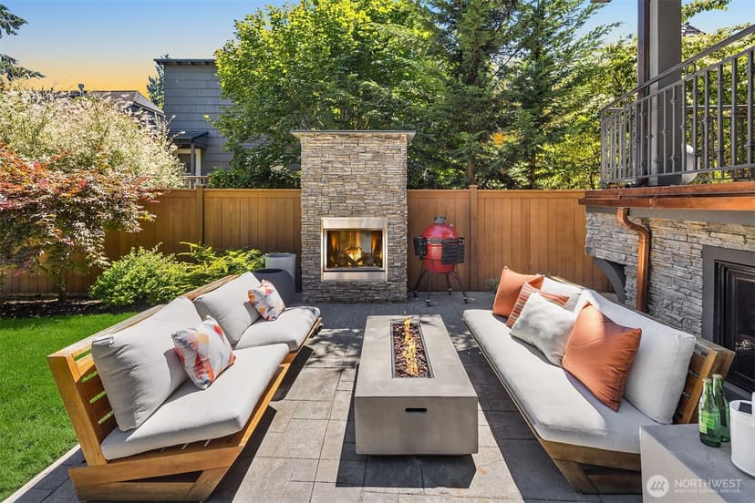 Property photo for 1810 Madrona Drive, Seattle photo 32