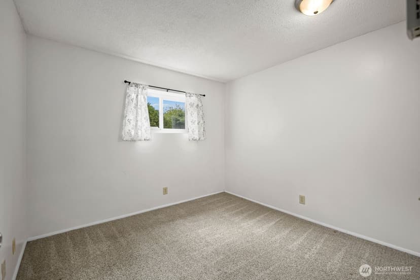 Property photo for 1425 S Puget Drive #117, Renton photo 13