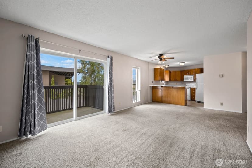 Property photo for 1425 S Puget Drive #117, Renton photo 6