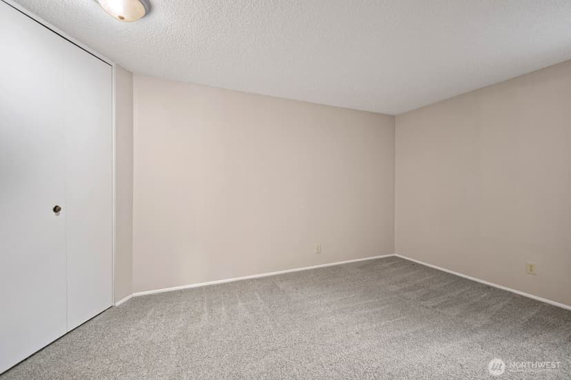 Property photo for 1425 S Puget Drive #117, Renton photo 20