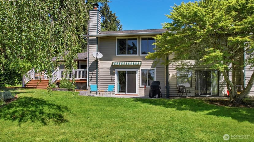 Property photo for 1041 Ihland Place NE, Bainbridge Island photo 2