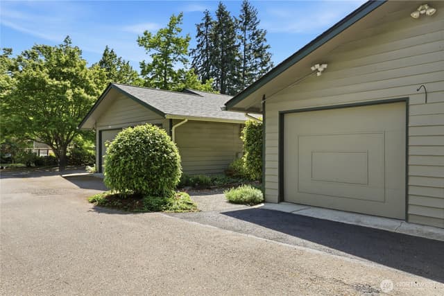 Property photo for 1041 Ihland Place NE, Bainbridge Island photo 3