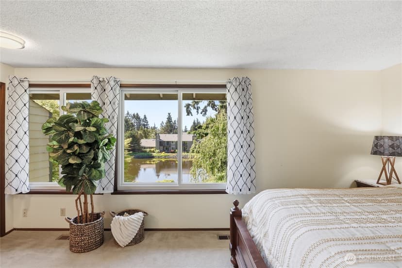 Property photo for 1041 Ihland Place NE, Bainbridge Island photo 19