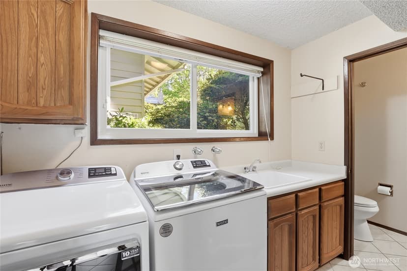 Property photo for 1041 Ihland Place NE, Bainbridge Island photo 25