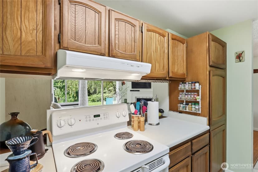 Property photo for 1041 Ihland Place NE, Bainbridge Island photo 15