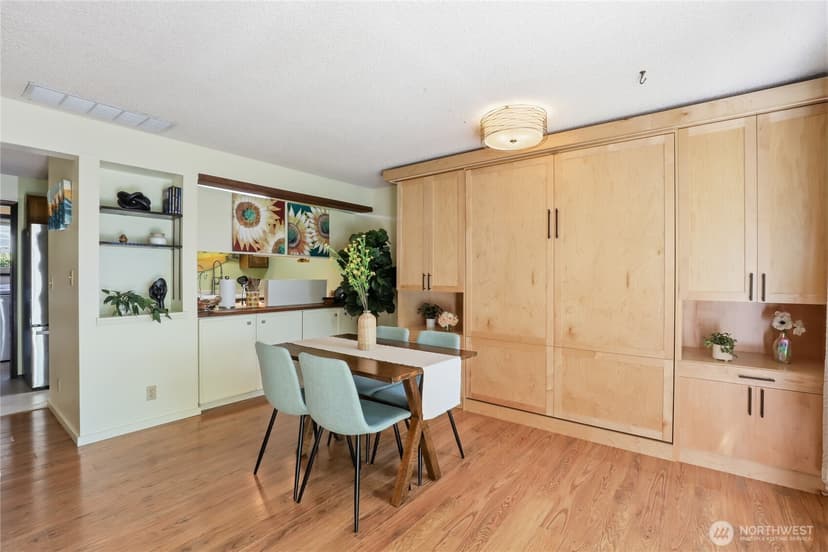 Property photo for 1041 Ihland Place NE, Bainbridge Island photo 8