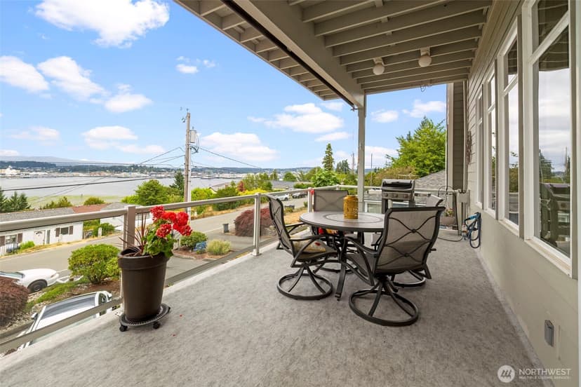 Property photo for 219 Tracy Avenue N #202, Port Orchard photo 2