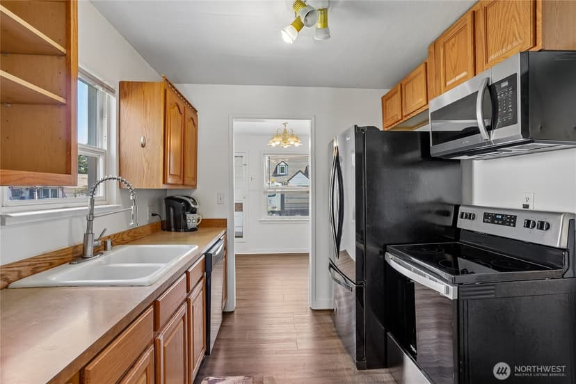 Property photo for 6446 S Montgomery Street, Tacoma photo 5