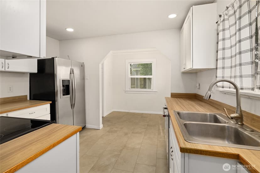 Property photo for 6315 Yakima Avenue, Tacoma photo 7