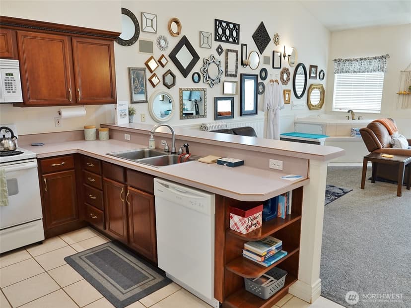 Property photo for 855 Ocean Shores Boulevard NW #203, Ocean Shores photo 22